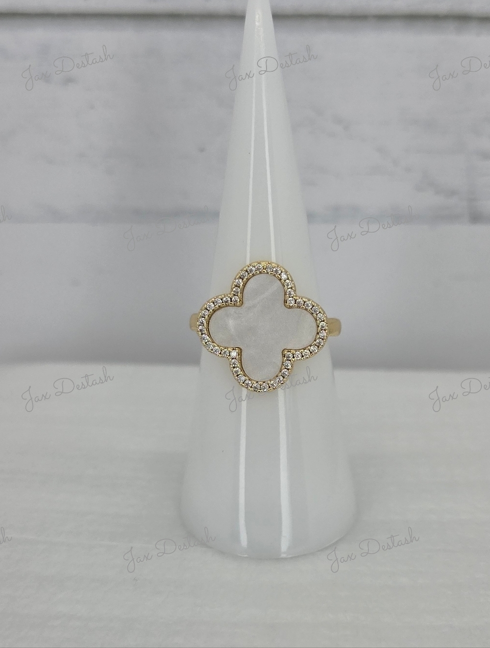 Gold Tone Clover Mother-of-Pearl Ring with Clear Stones RG031